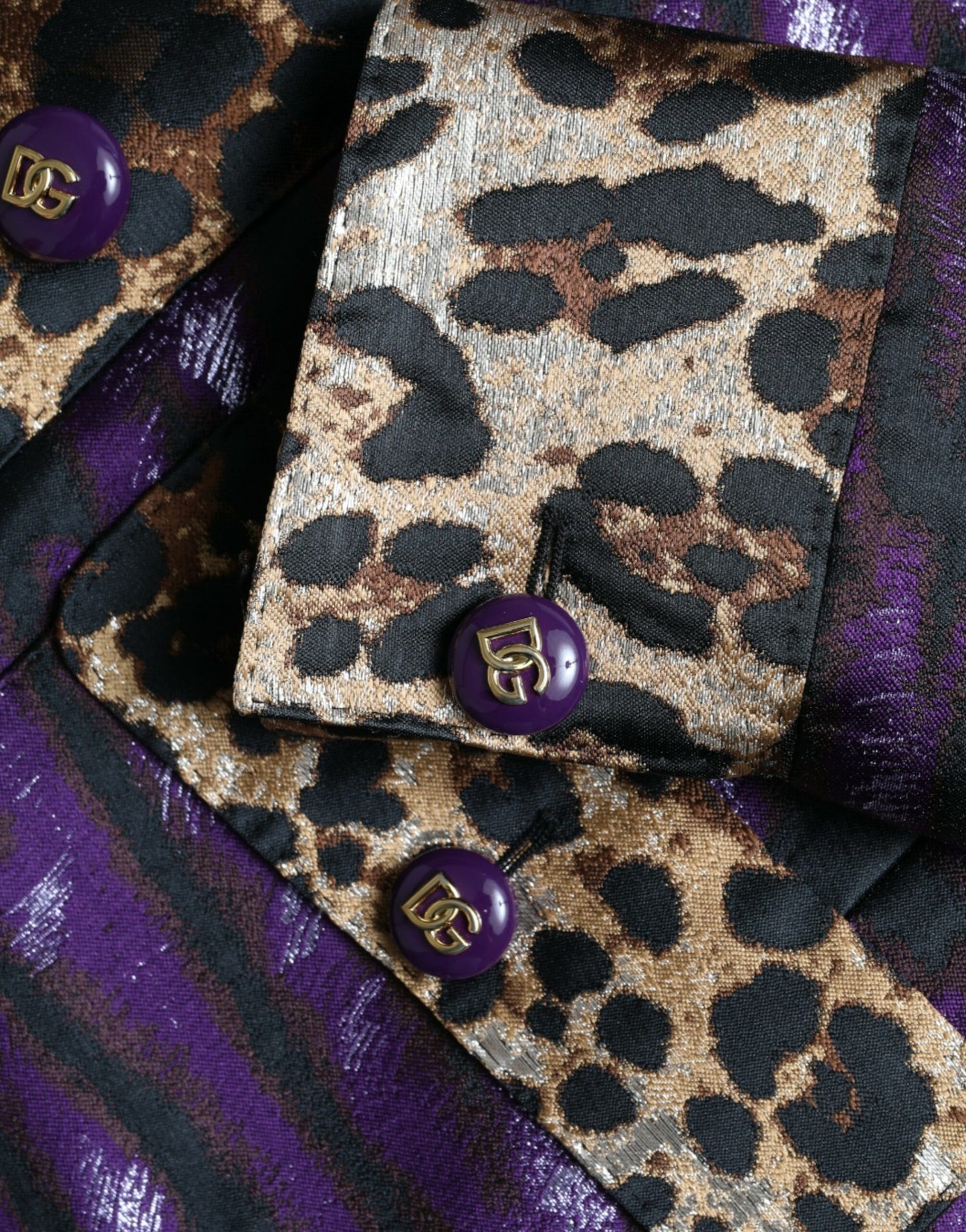 - Exquisite Jacquard Trench With Tiger Motif