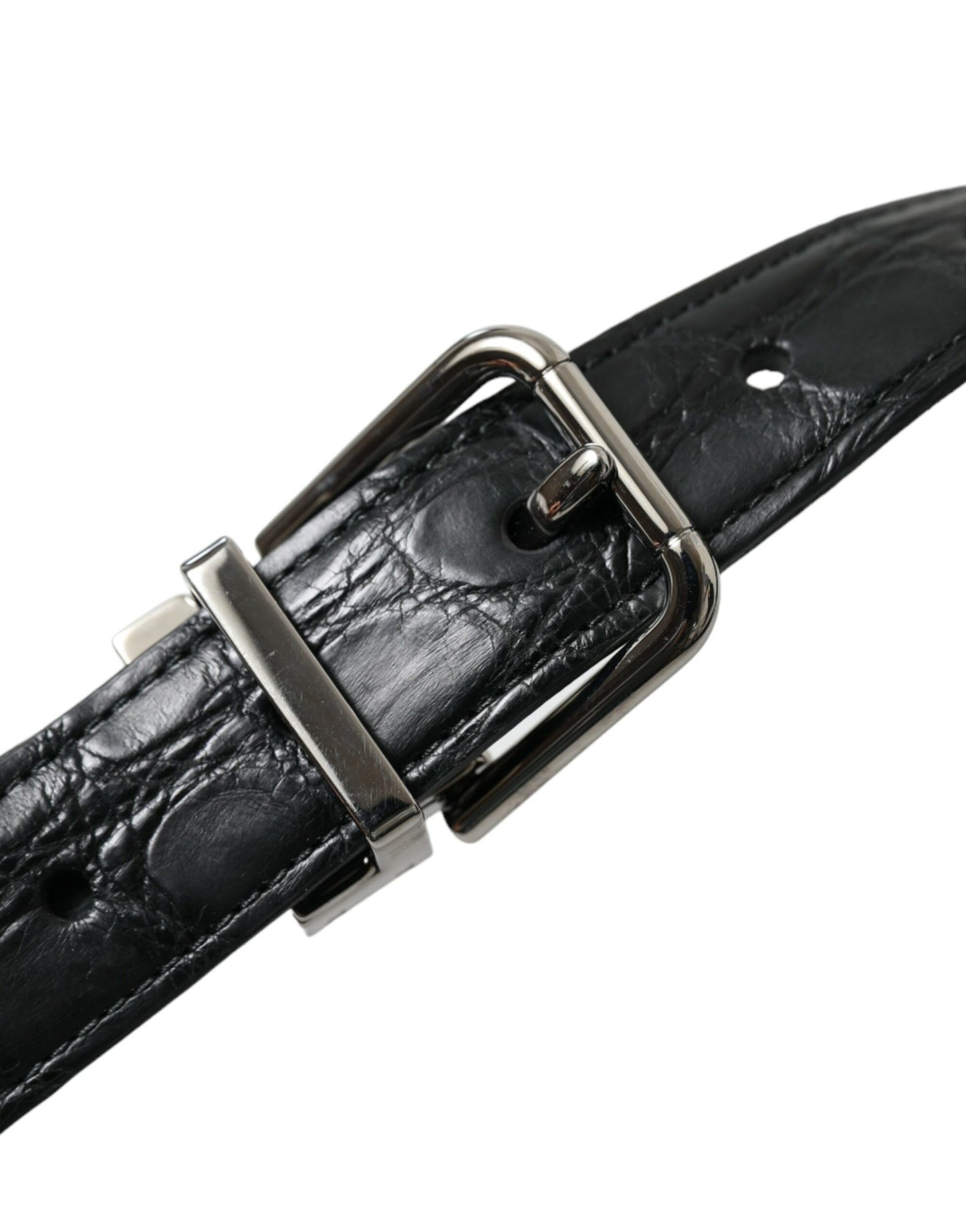 - Elegant Leather Belt with Metal Buckle