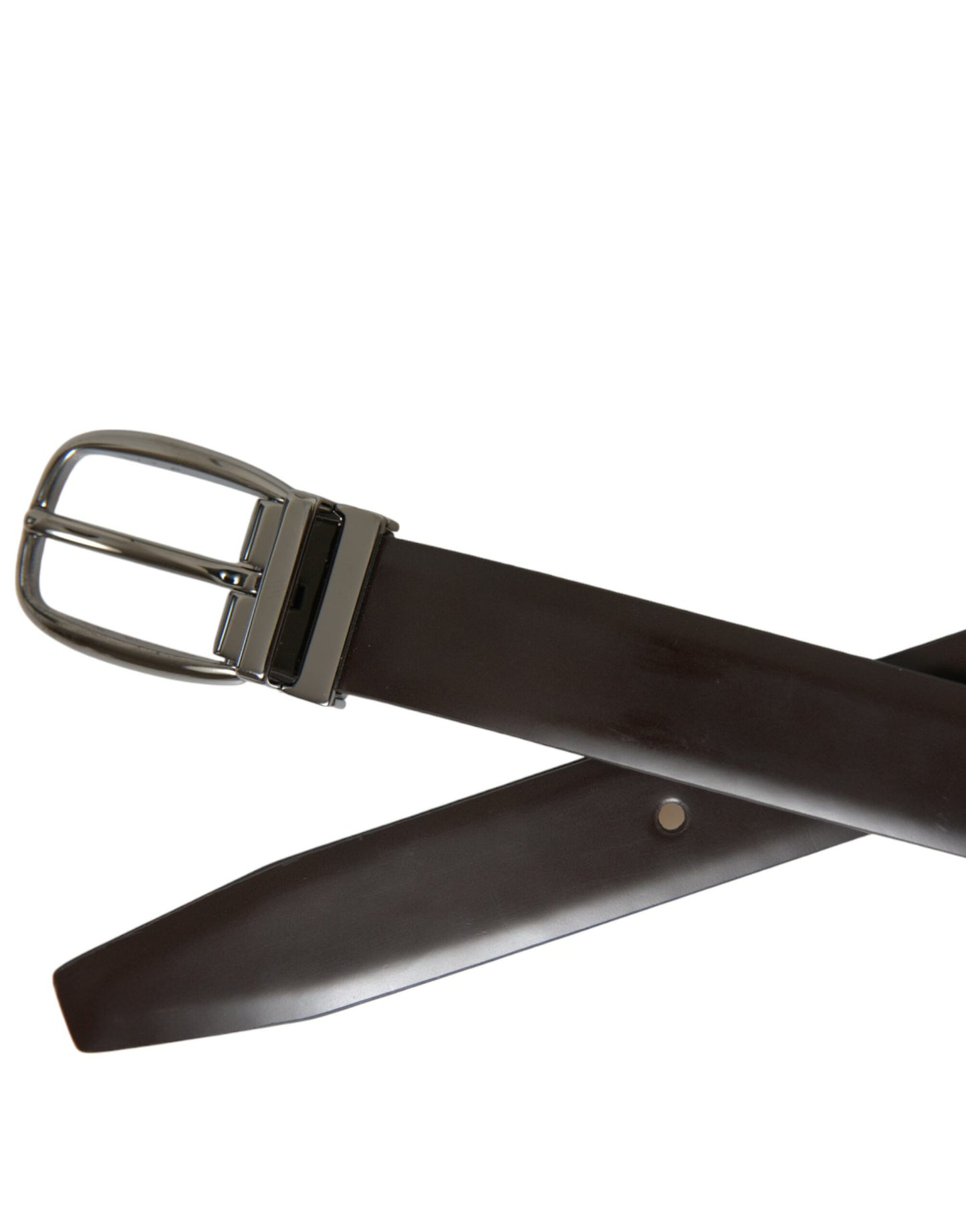 - Elegant Leather Belt with Eye-Catching Buckle