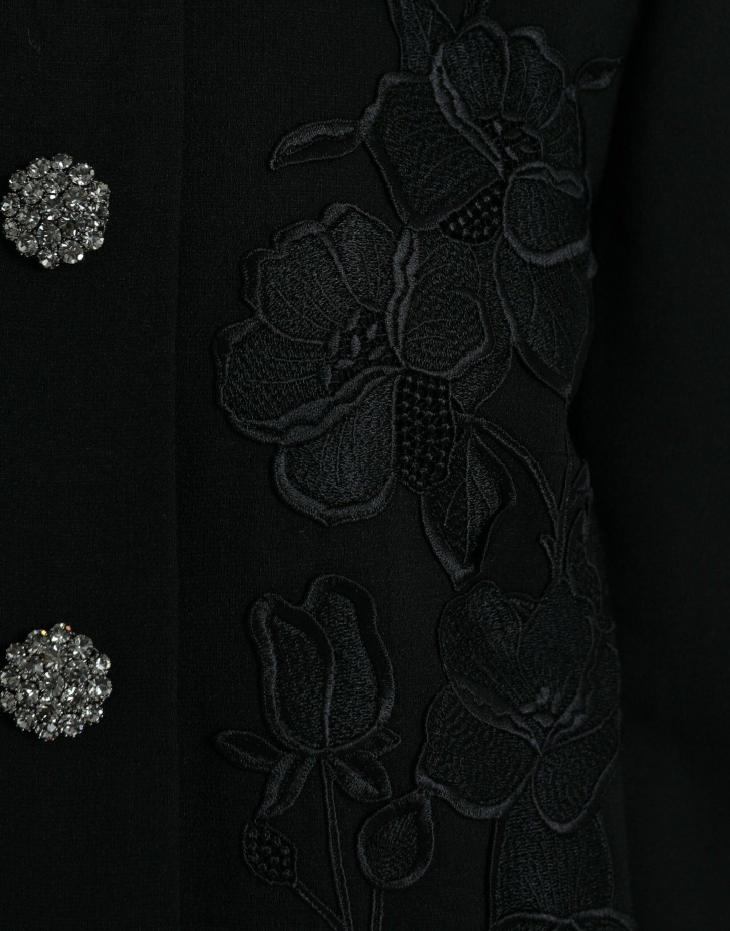 - Elegant Floral Buttoned Wool Trench Coat