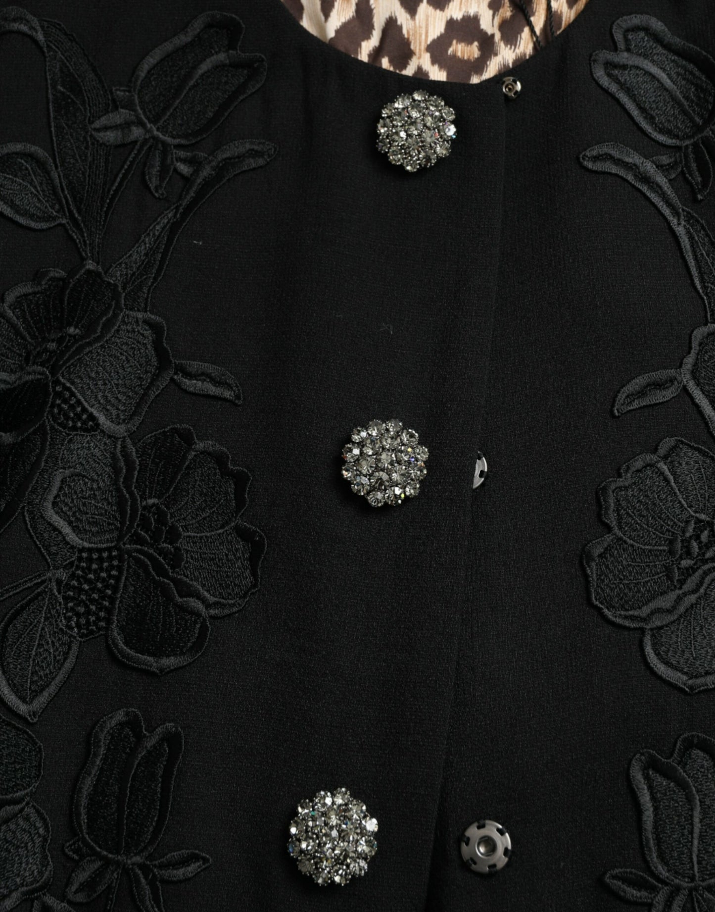 - Elegant Floral Buttoned Wool Trench Coat