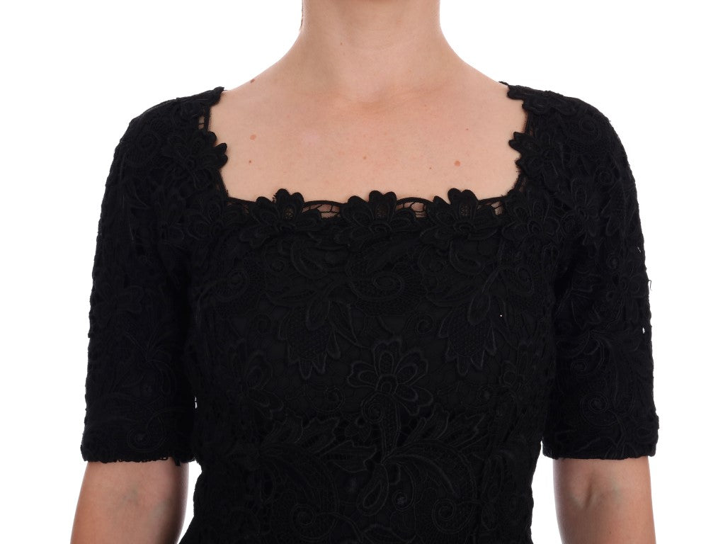 - Elegant Black Knee-Length Sheath Dress