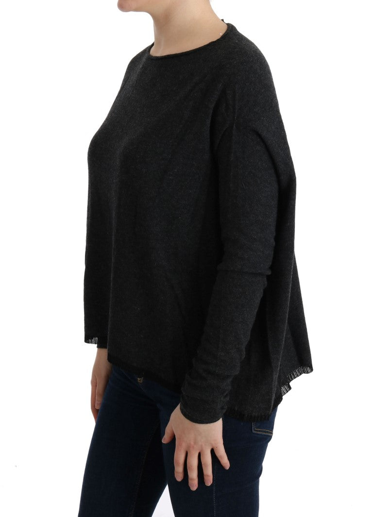 - Elegant Gray Crewneck Sweater