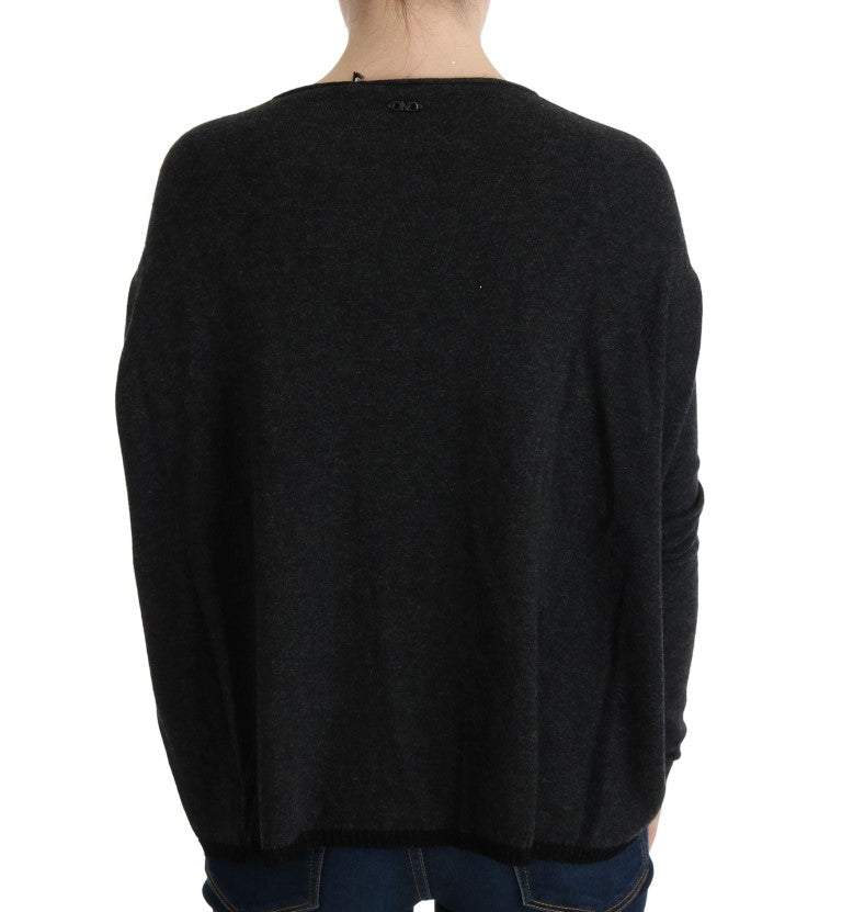 - Elegant Gray Crewneck Sweater