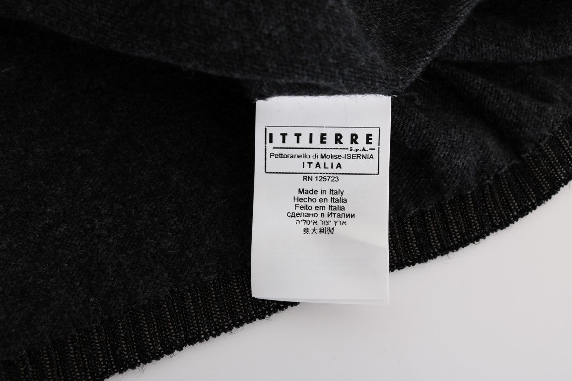- Elegant Gray Crewneck Sweater