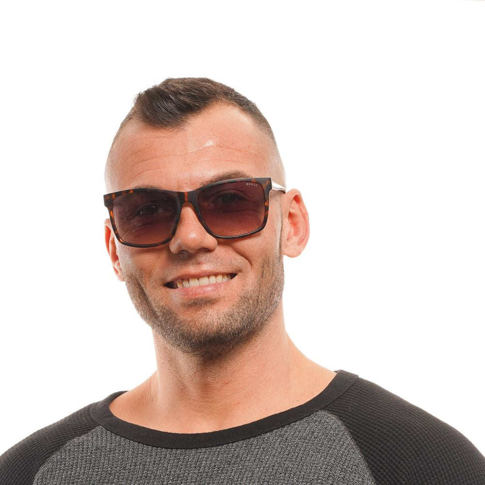 Guess Men’s Sunglasses – Brown Square Frame with Gradient Lenses, 60mm