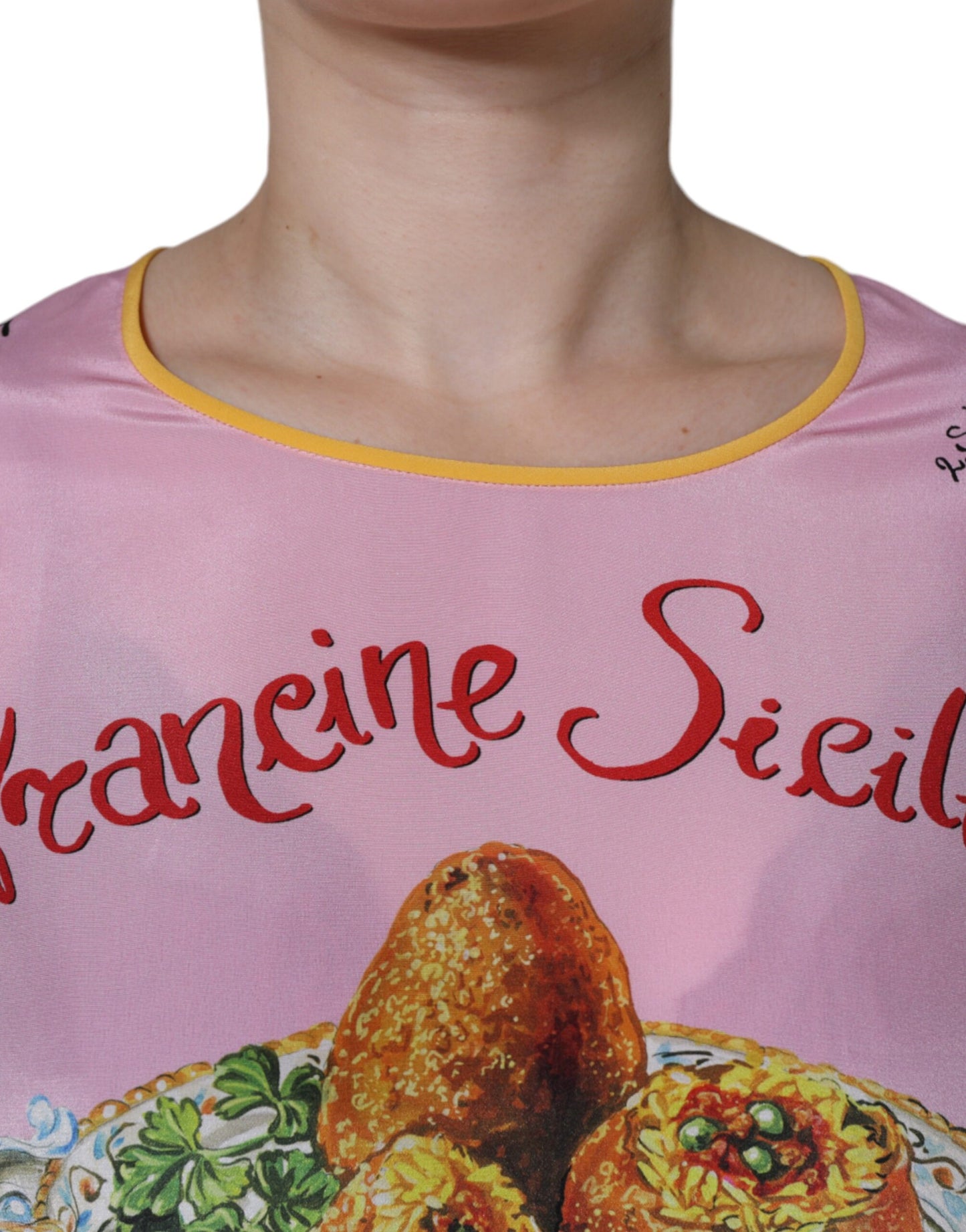 - Pink Silk Araneine Siciliana Print Short Sleeves Top