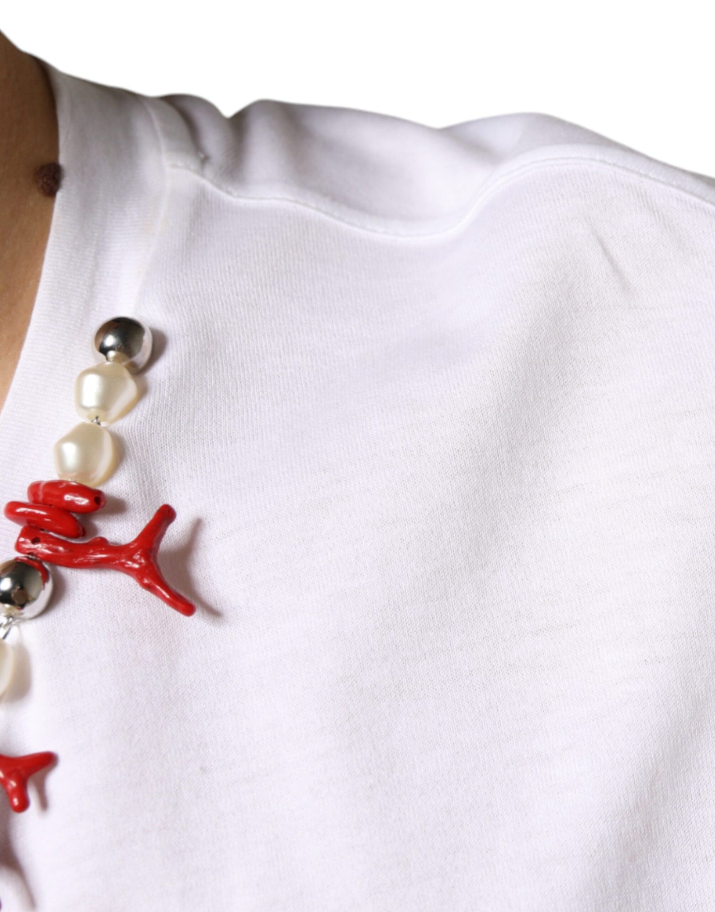 - White Cotton Necklace Embellished T-shirt