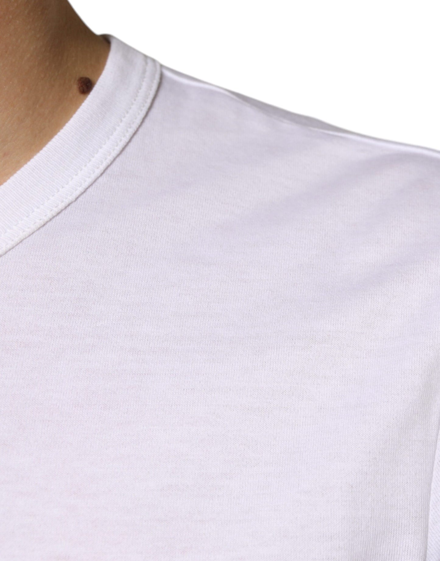 - White Cotton Pocket Short Sleeves T-shirt