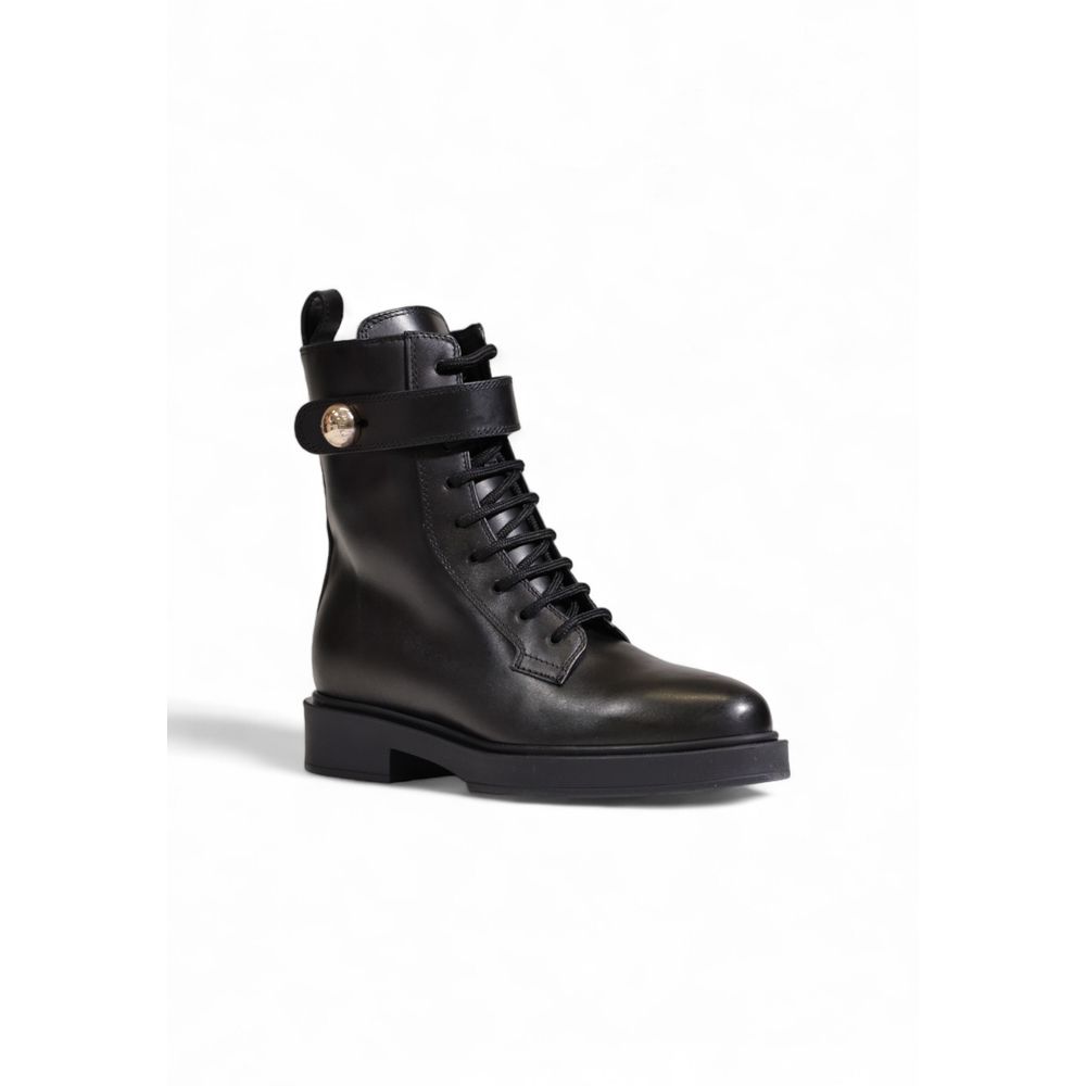 Furla Black Leather Boot – Elegant Sophistication for Every Occasion
