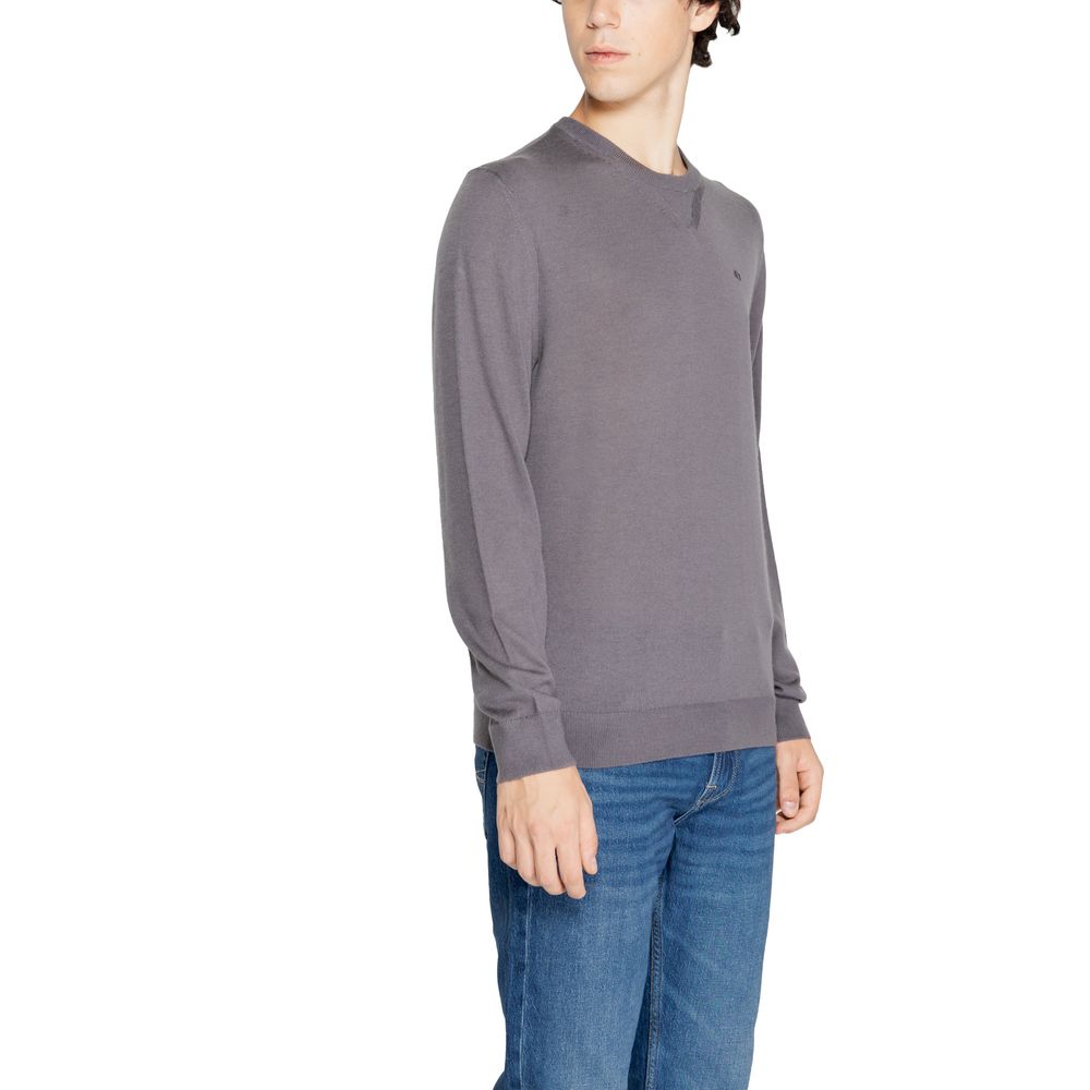 Men's Gray Wool Sweater - Ultimate Knitwear for Fall/Winter