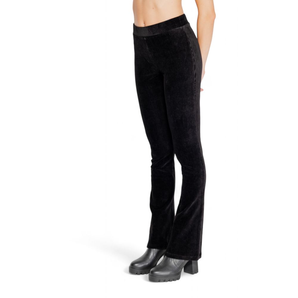 Chic Black Cotton Jeans for Women