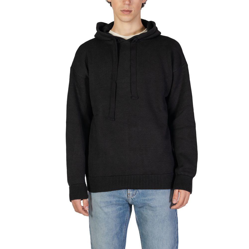 Underclub Black Cotton Sweater: Classic Men's Knitwear