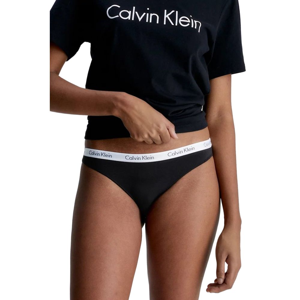 Elegant White Cotton Underwear: Women’s Briefs and Thong Collection