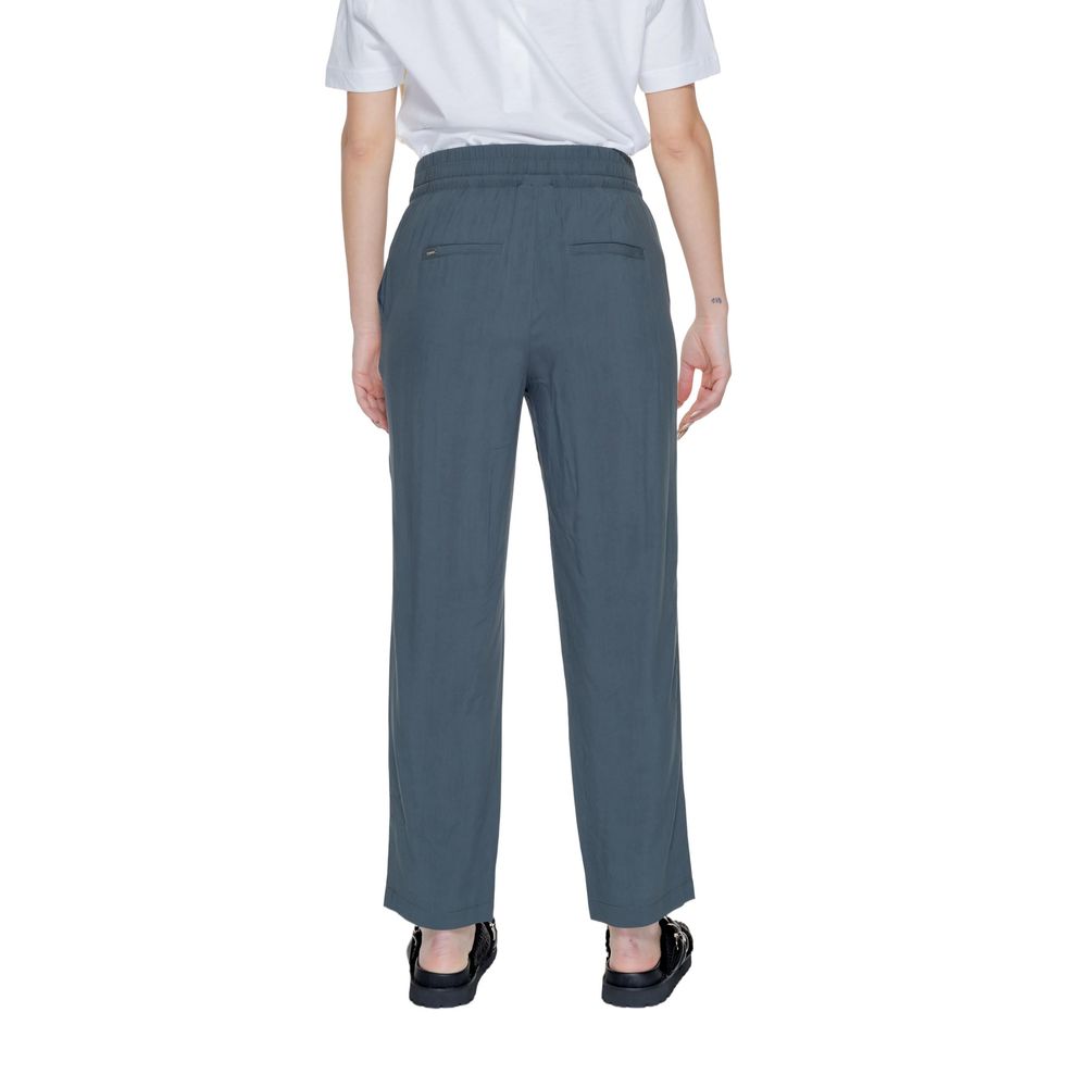 Chic Green Viscose Jeans for Women