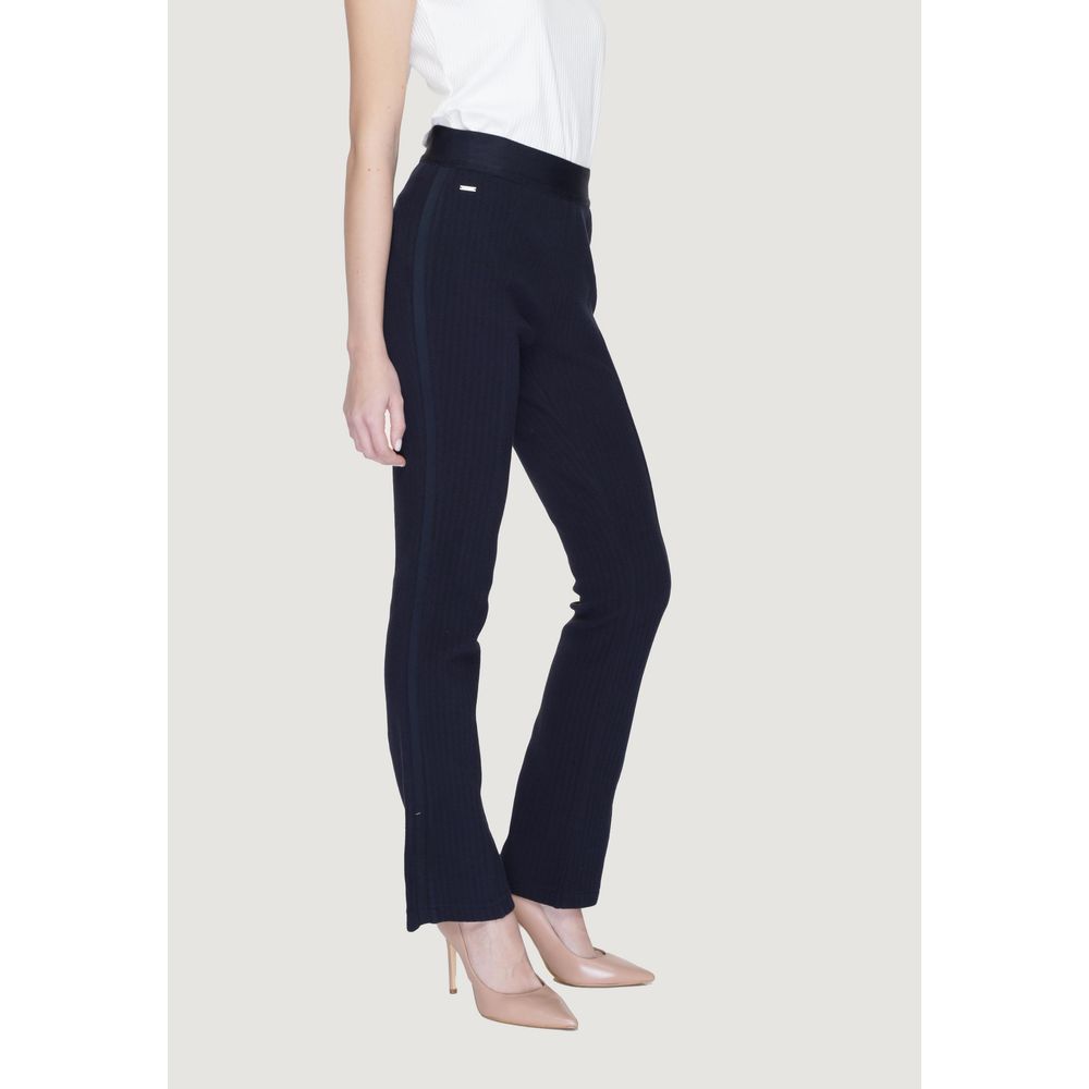 Blue Cotton Bootcut Jeans for Women