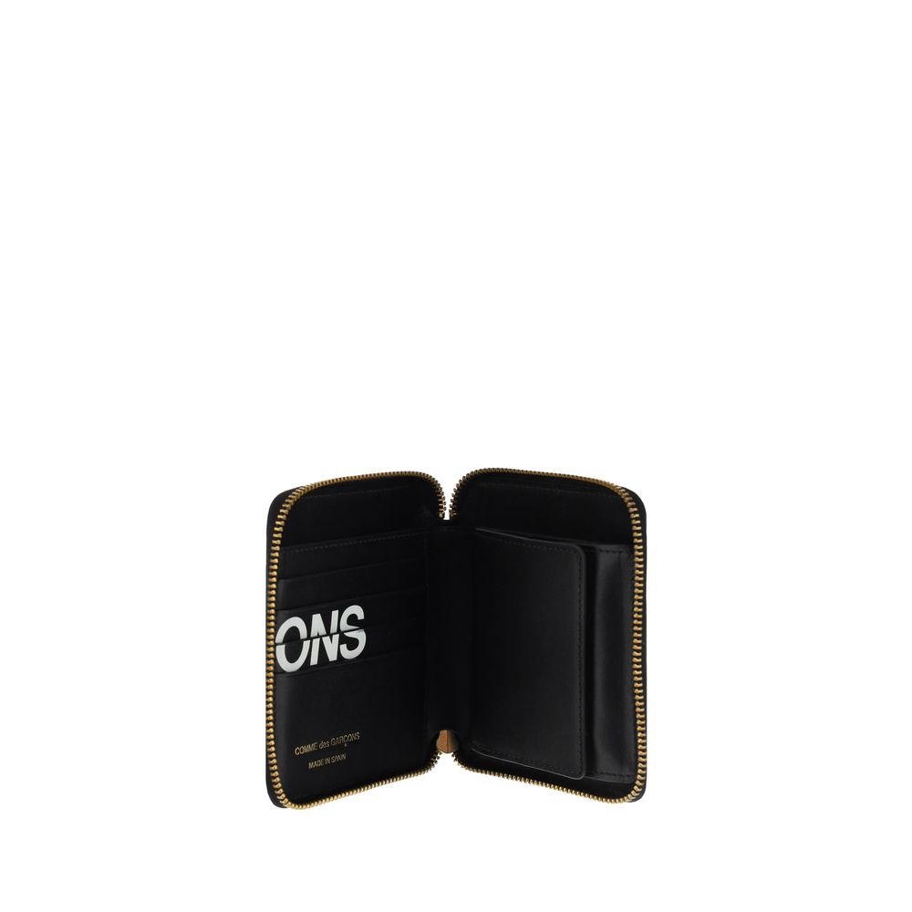 Comme Des Garçons Calfskin Wallet - Elegant Design and Functionality