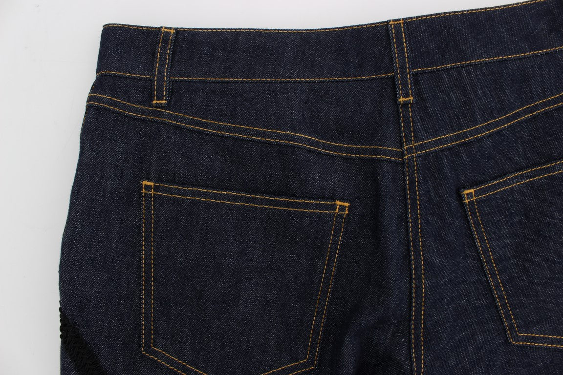 - Embroidered Capri Jeans for Elegant Styling