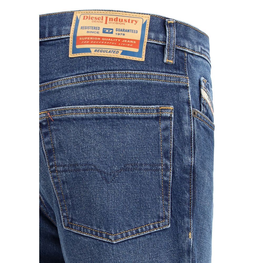 Diesel 2023 D-Finitive Jeans - Embrace Your Attitude