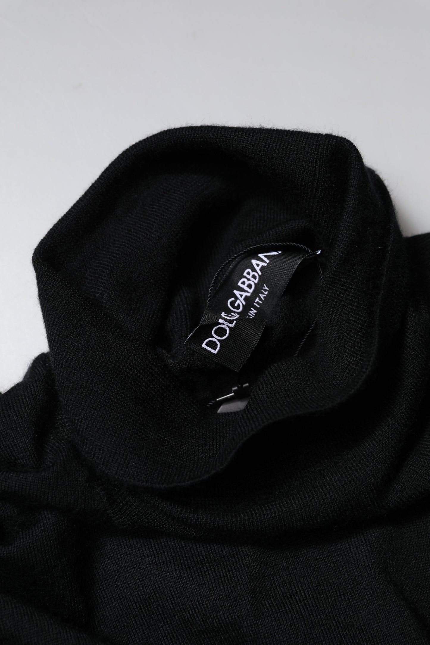 Dolce & Gabbana Black Cashmere Knitted Pullover Sweater