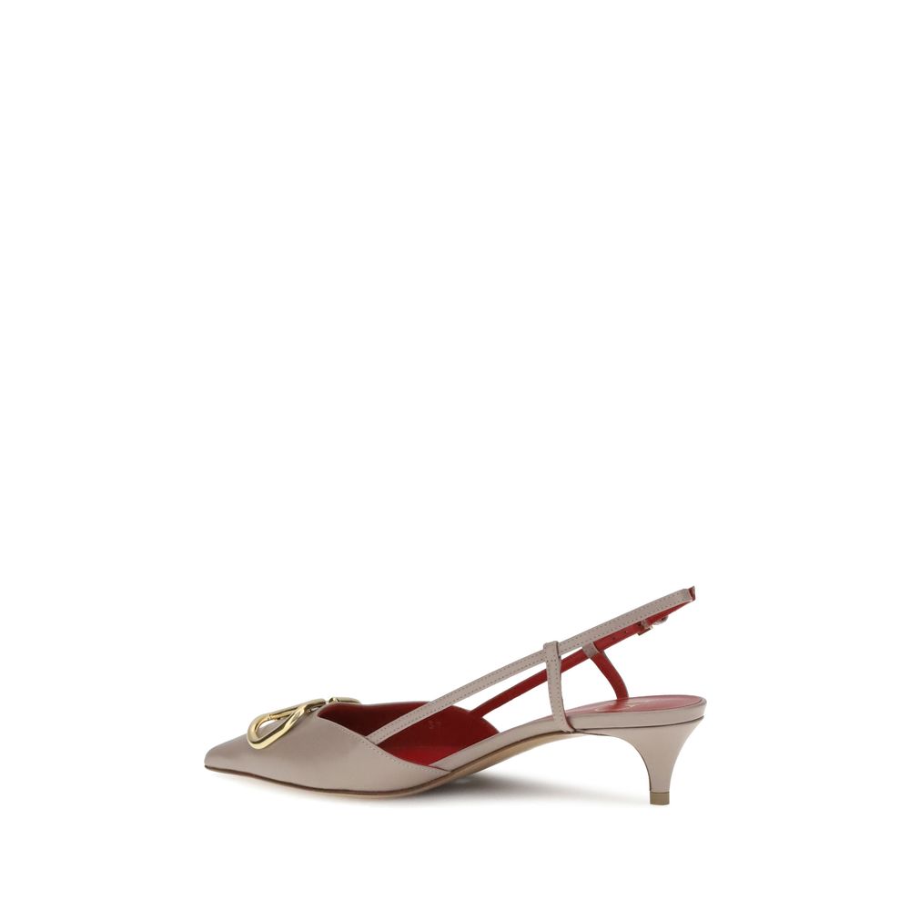 Valentino Garavani VLogo Pumps – Elegance Redefined