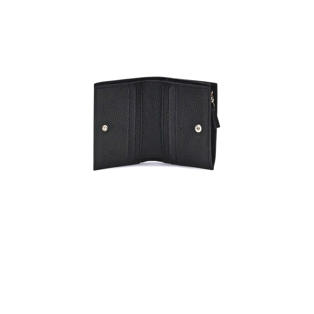 Valentino Garavani Rockstud Wallet: A Statement of Elegance