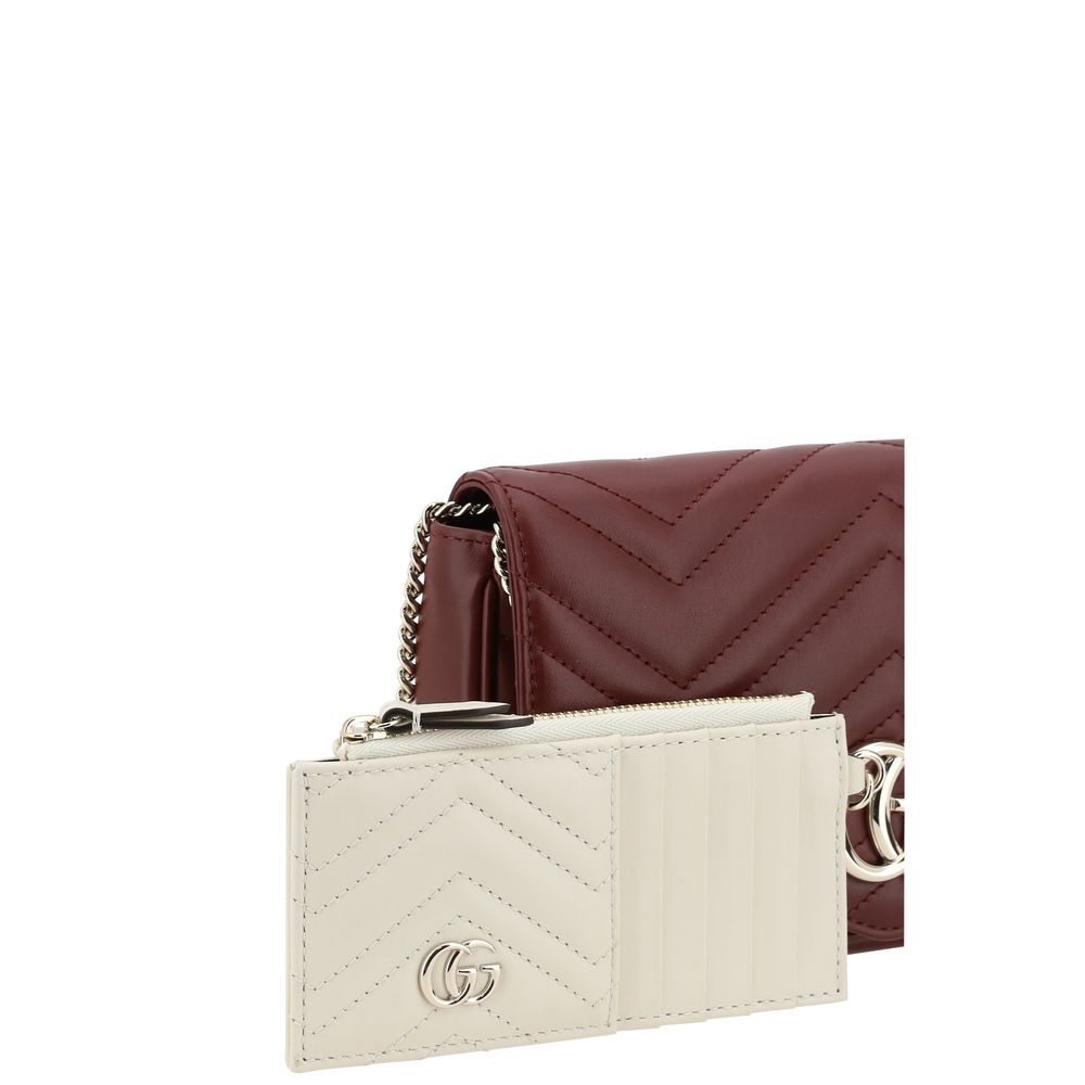 Gucci Marmont Shoulder Bag - A Sophisticated Statement Piece