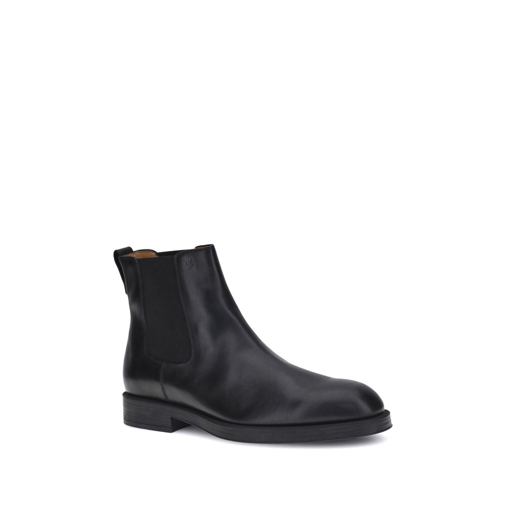 Tod's Chelsea Boots: Elegance Meets Functionality