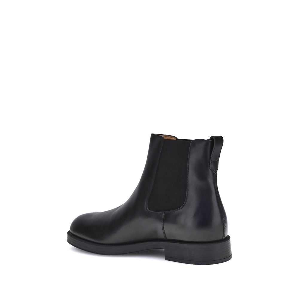 Tod's Chelsea Boots: Elegance Meets Functionality