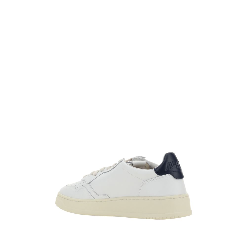 Autry 01 Low Sneakers - Timeless Elegance and Comfort