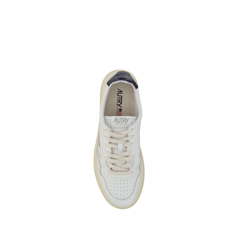 Autry 01 Low Sneakers - Timeless Elegance and Comfort