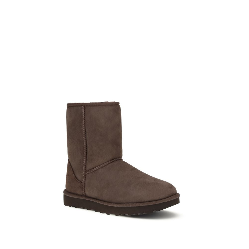 UGG Classic Short II Boots in Brown