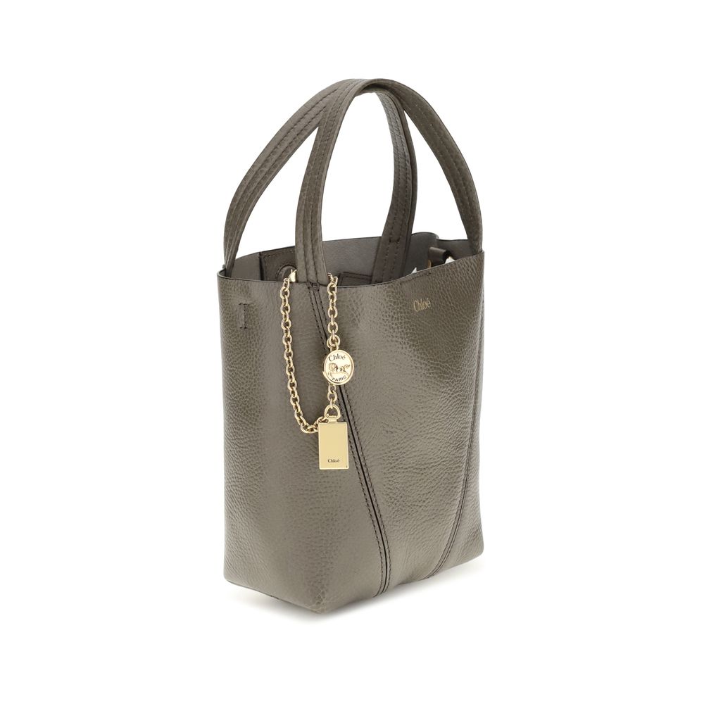 Chloé Spin Shoulder Bag: Effortless Elegance in Leather