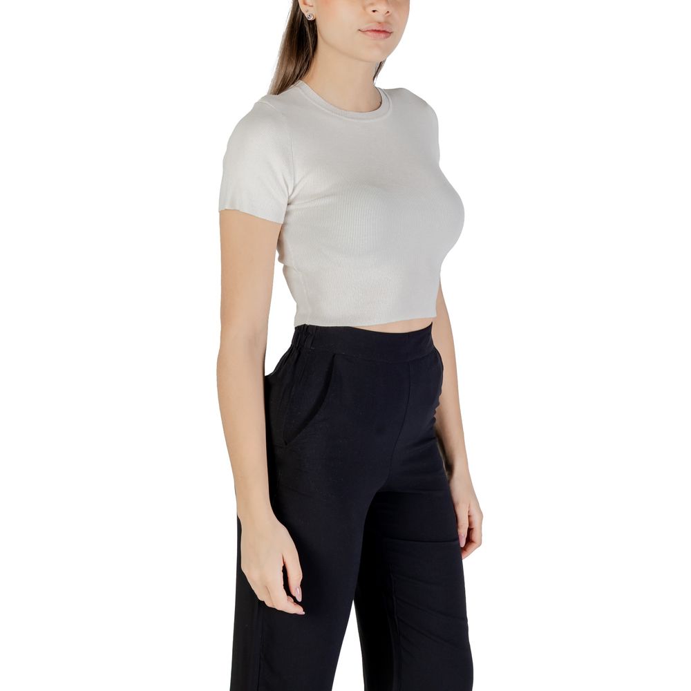 Jdycirkeline Short-Sleeve Crop Top by Jacqueline De Yong