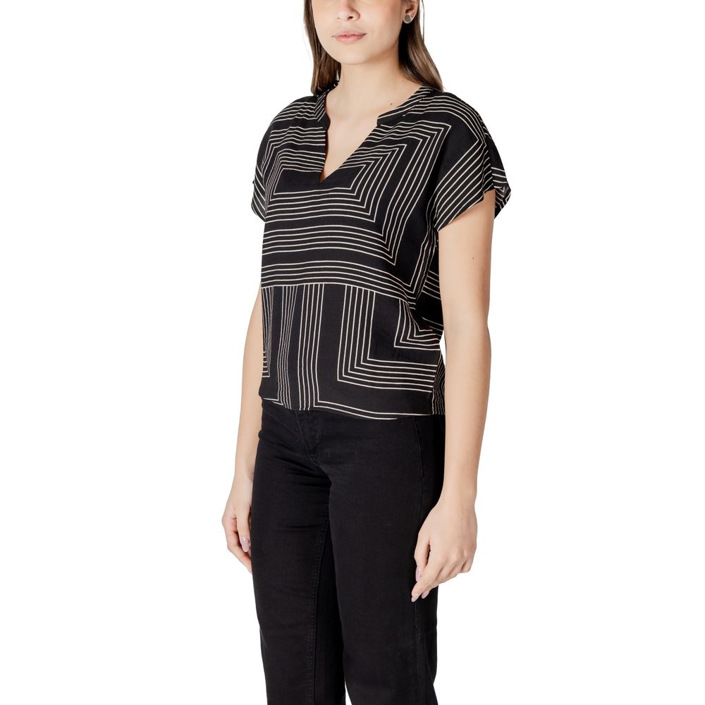 Jacqueline De Yong Black Viscose T-Shirt - Essential Women’s Staple