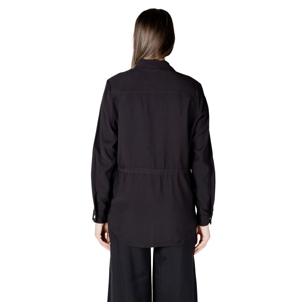 Only ONLARIS LIFE 4/5 FEM CARGO JACKET CC WVN 15310852 Black Viscose Shirt