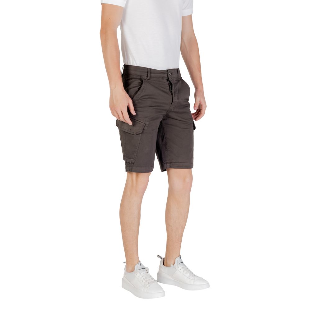 Lyle & Scott Wembley Cargo Shorts SH1816ITA