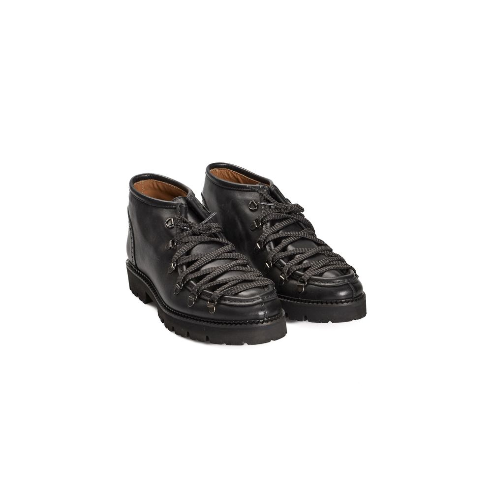 Roberto Pepe Luxury Black Calfskin Boot - Timeless Elegance