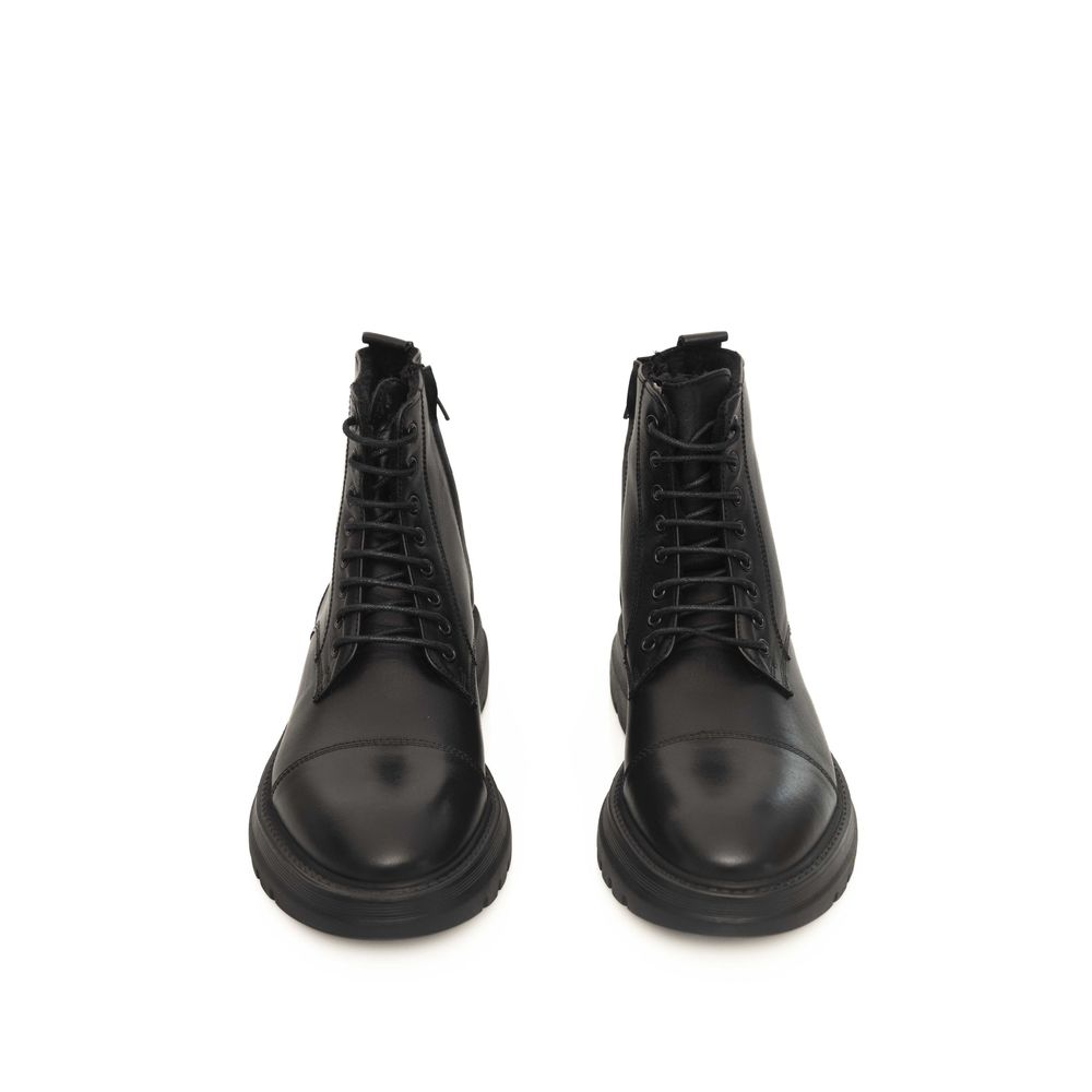 Cerruti 1881 Black Cowhide Boot - Timeless Elegance