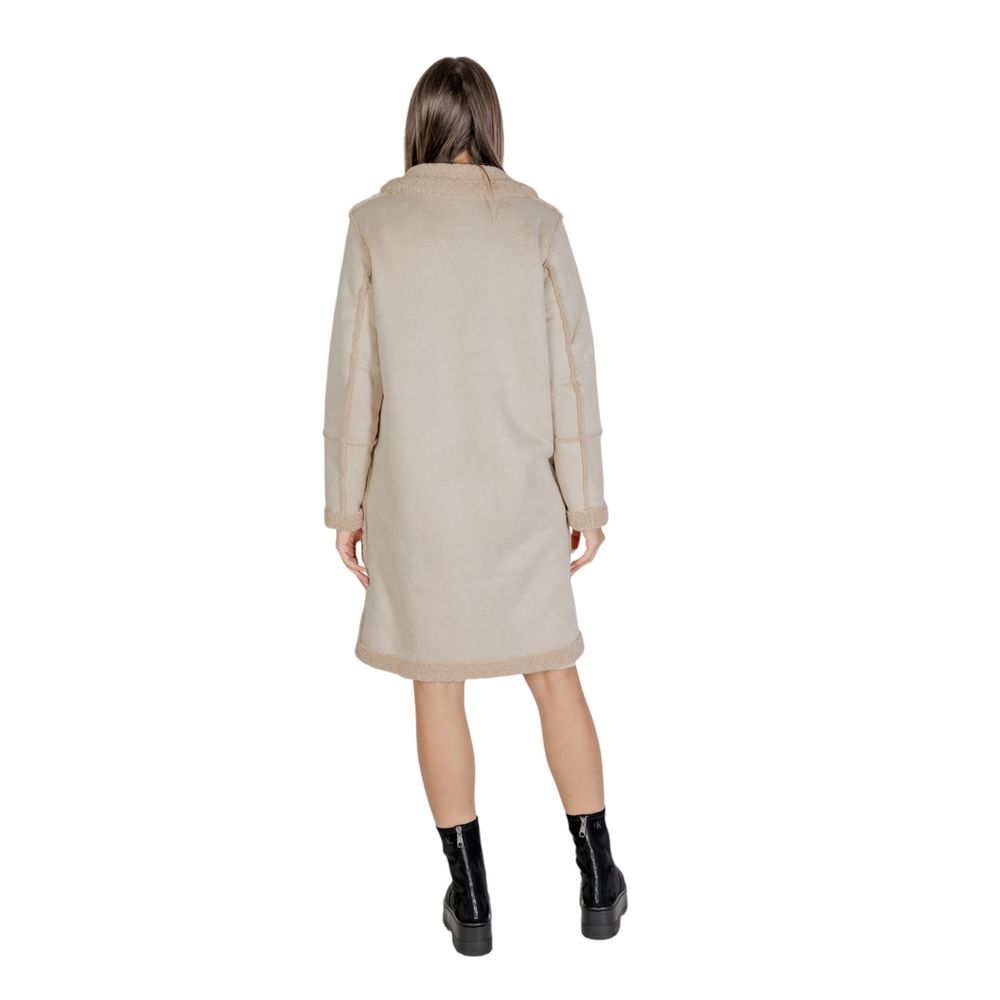 Cleré Cream Wool Coat for Women