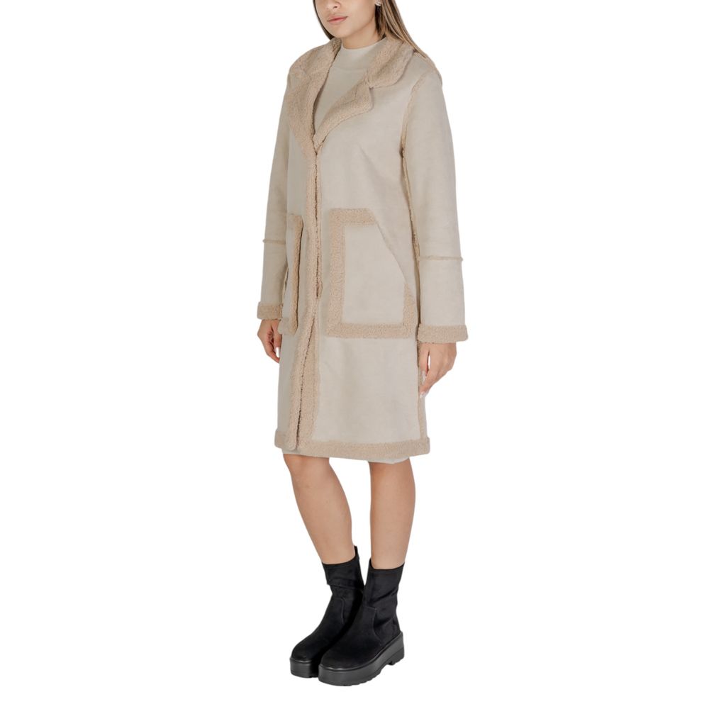 Cleré Cream Wool Coat for Women