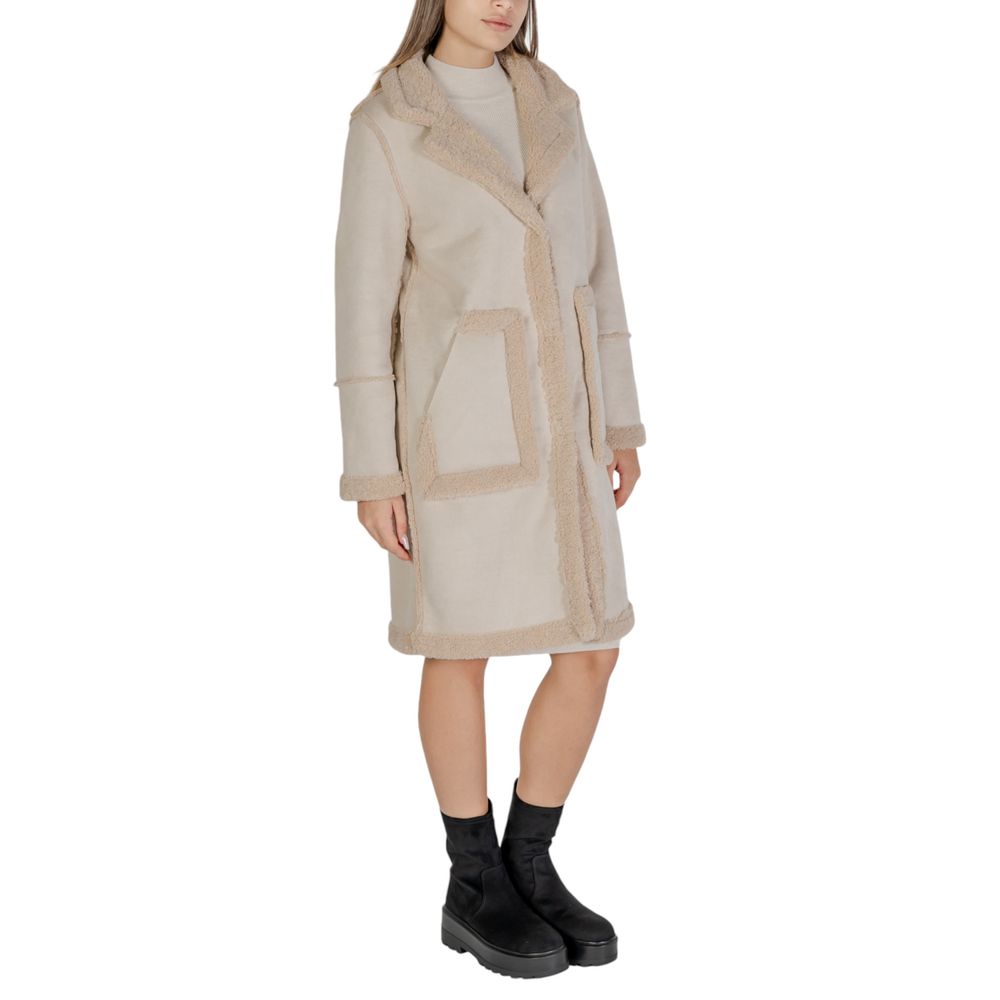 Cleré Cream Wool Coat for Women