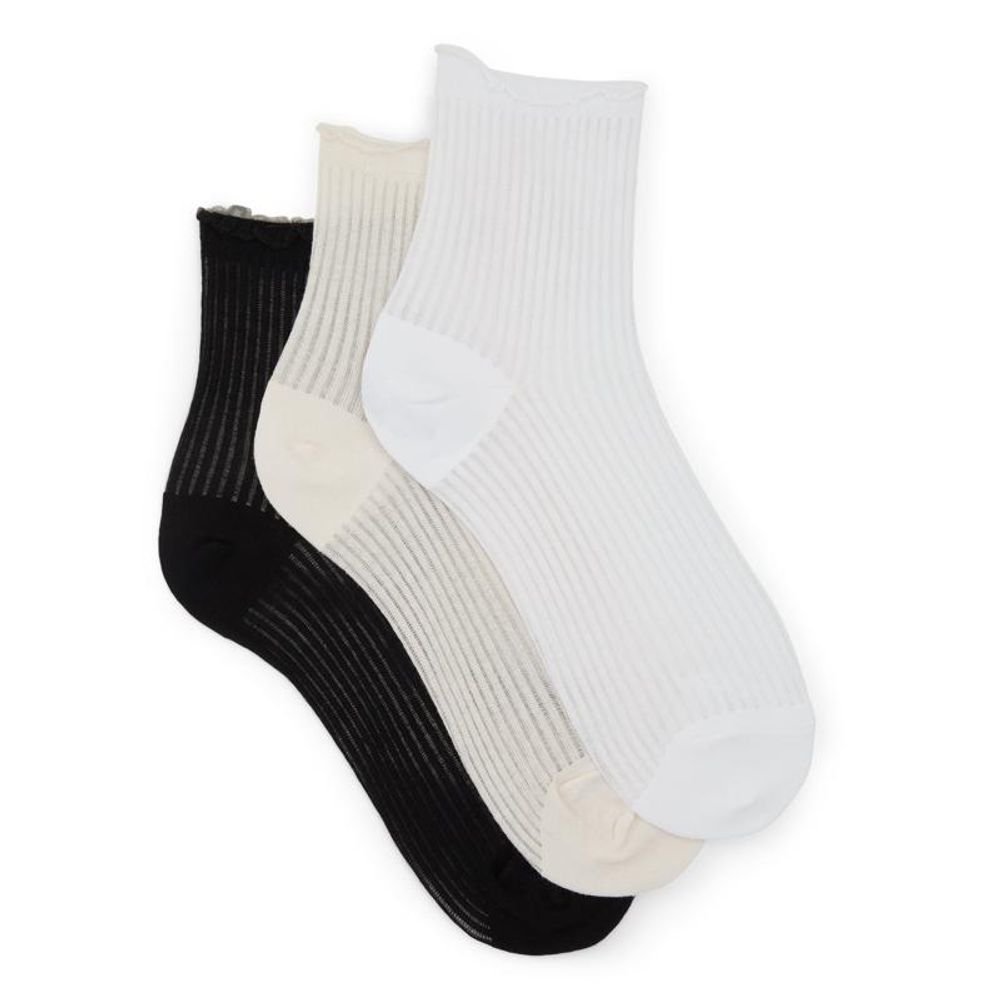 ALDO White Cotton Socks - Elevate Your Everyday Essentials