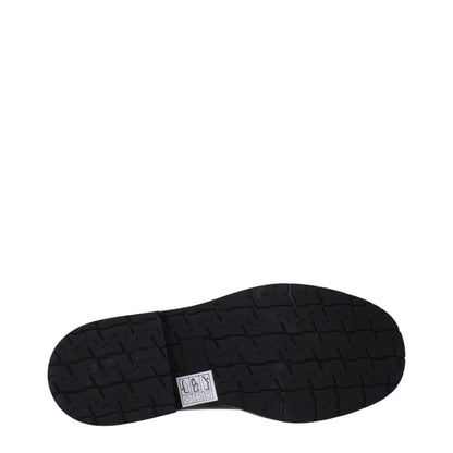 Chloé Black Leather Ankle Boots - Effortless Elegance