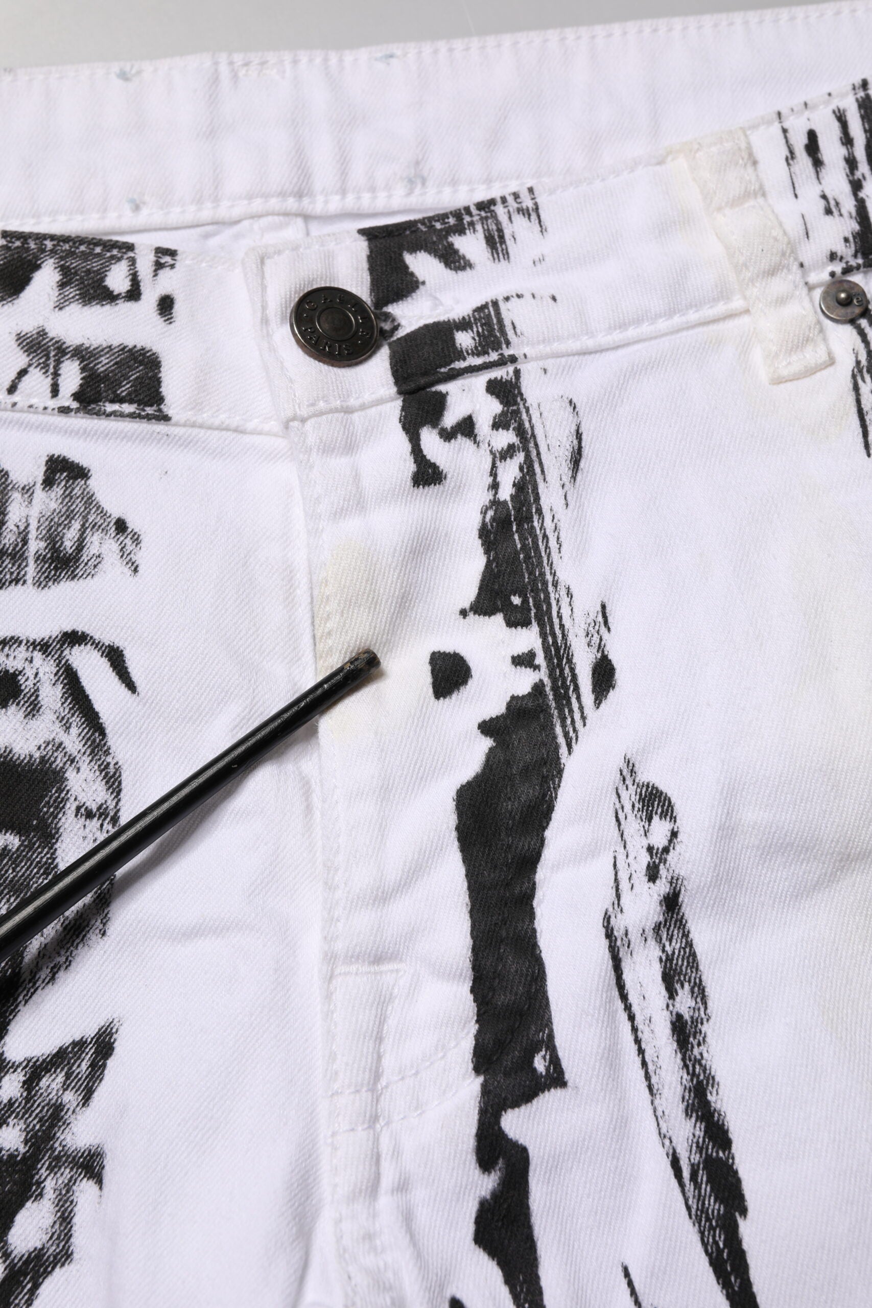 Gaelle Paris Black White Stripes Mid Waist Cropped Capri Jeans