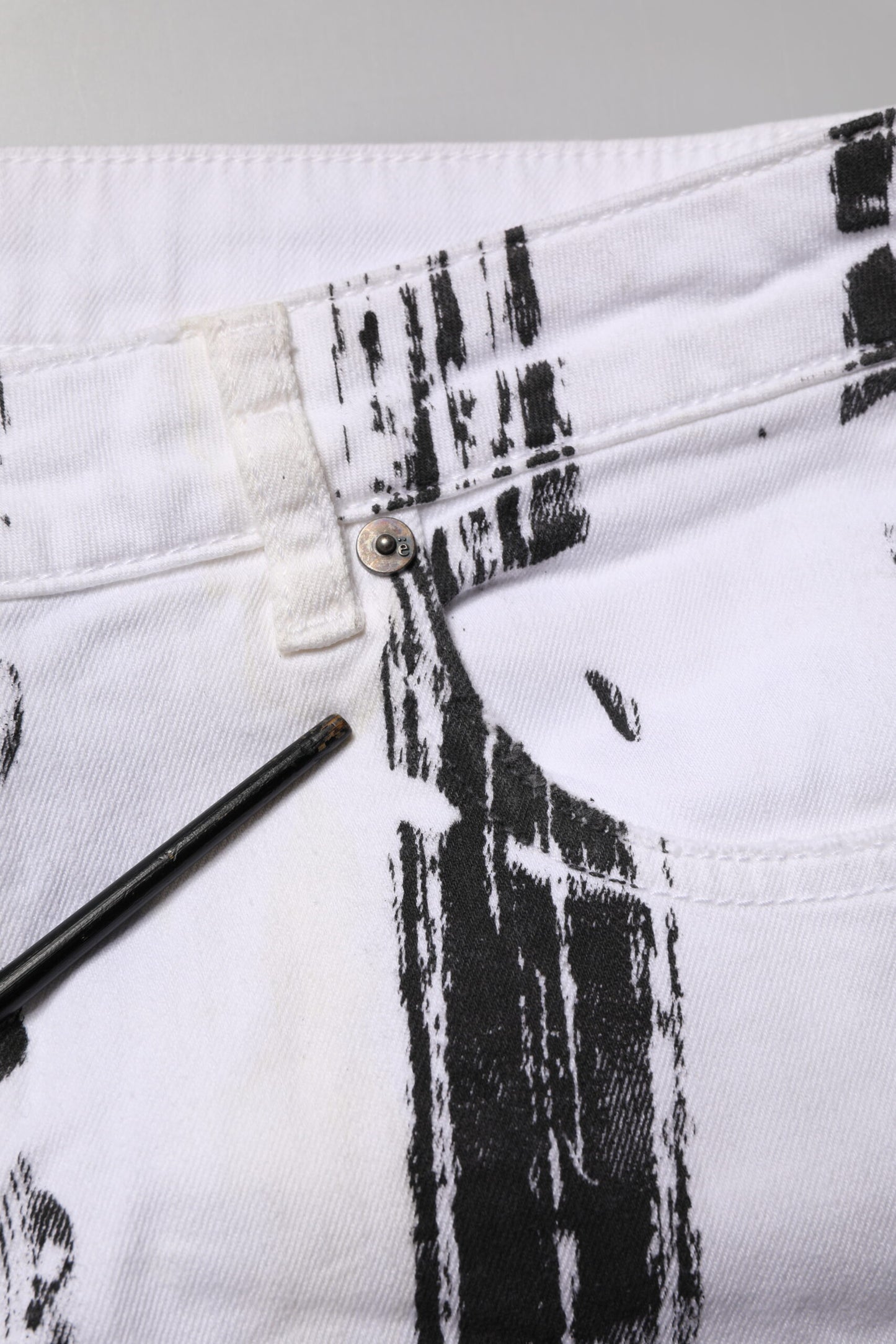 Gaelle Paris Black White Stripes Mid Waist Cropped Capri Jeans