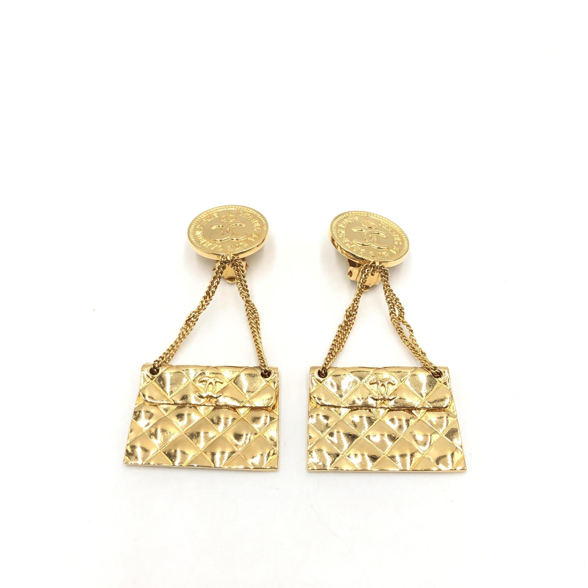 Chanel Preloved Bag Motif Clip-On Drop Earrings: A Timeless Elegance in Luxury Fashion