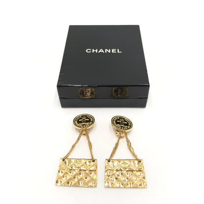 Chanel Preloved Bag Motif Clip-On Drop Earrings: A Timeless Elegance in Luxury Fashion