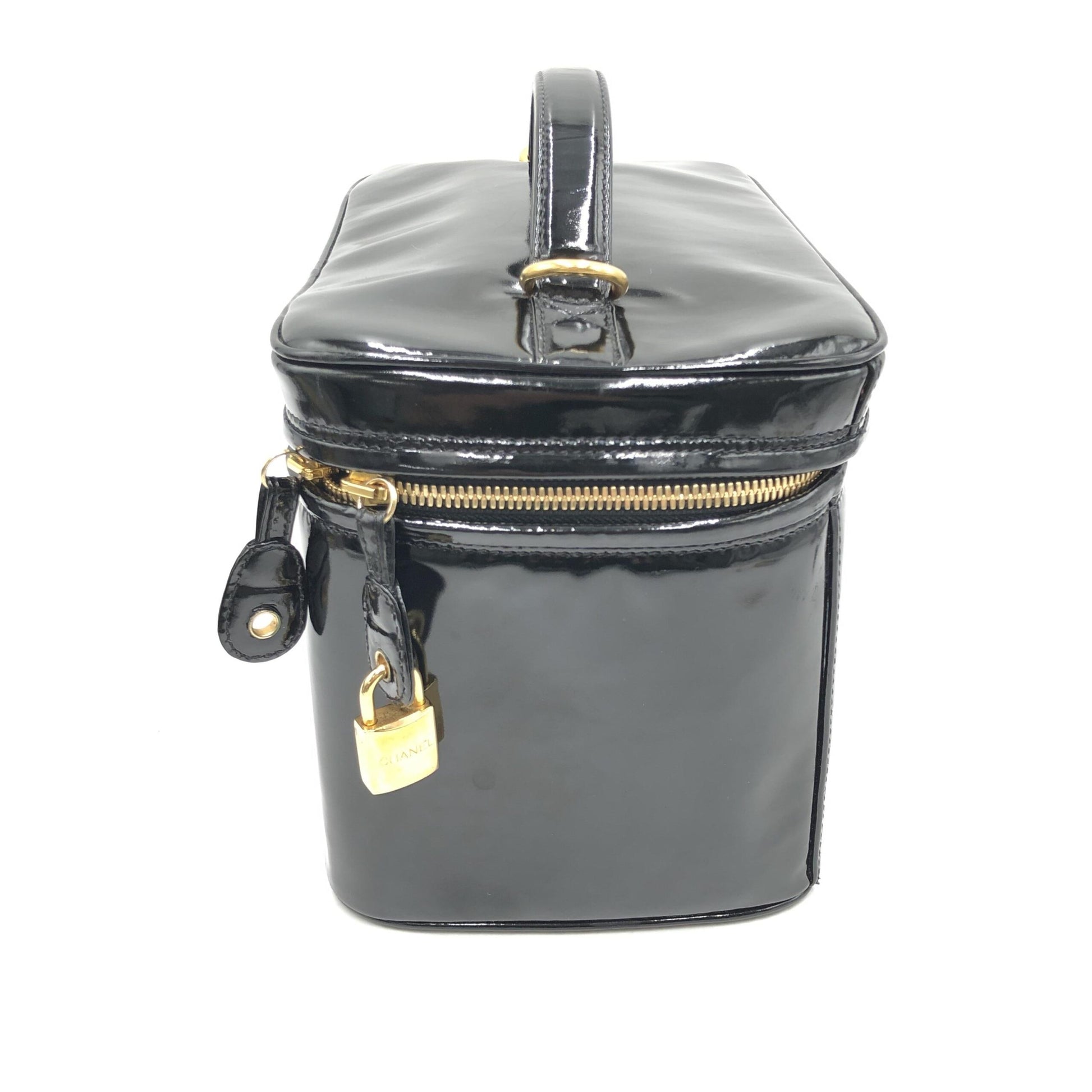 Chanel Preloved Black Patent Leather Vanity Case – Timeless Elegance in Very Good Condition
