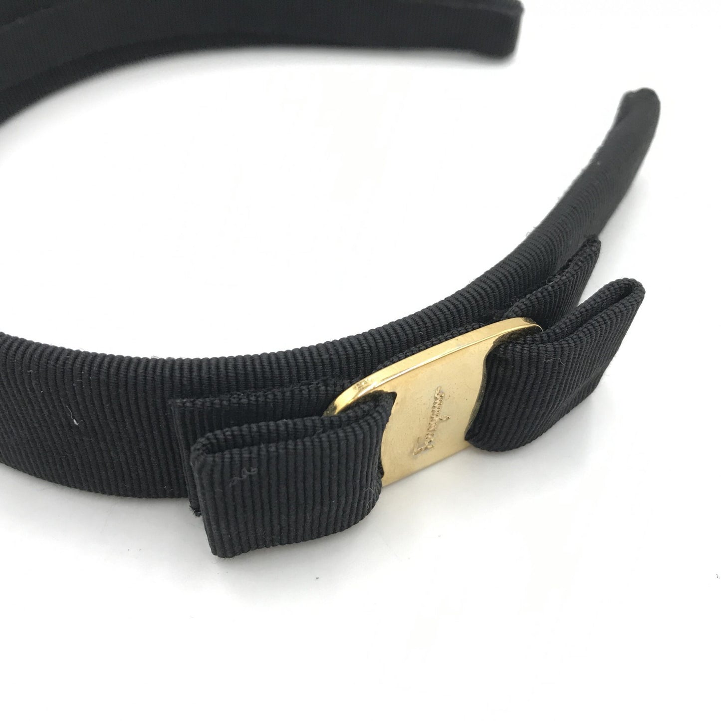 Salvatore Ferragamo Preloved Black Grosgrain Headband with Gold Hardware – Timeless Elegance in B+ Condition